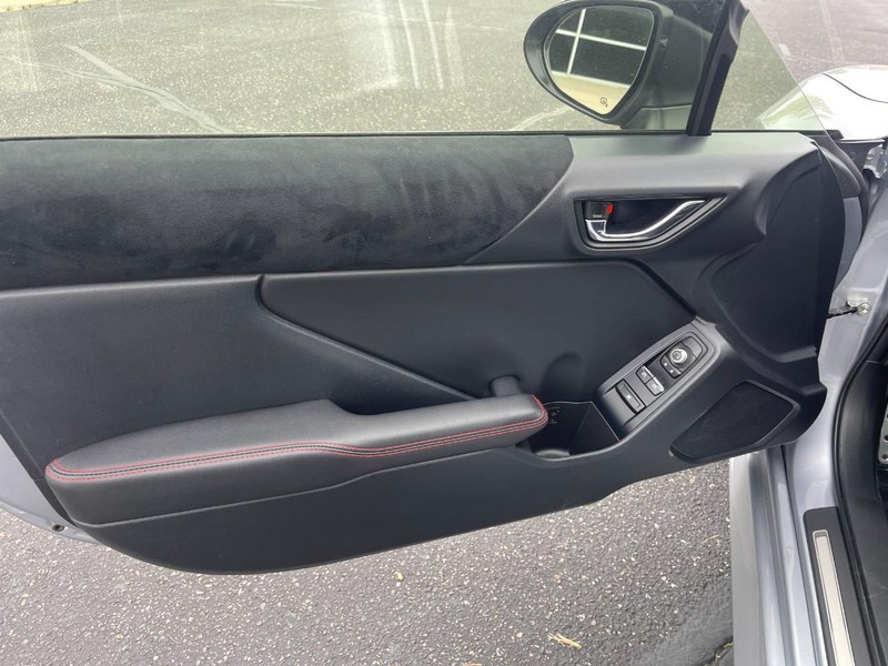 Subaru BRZ Vehicle Image 12