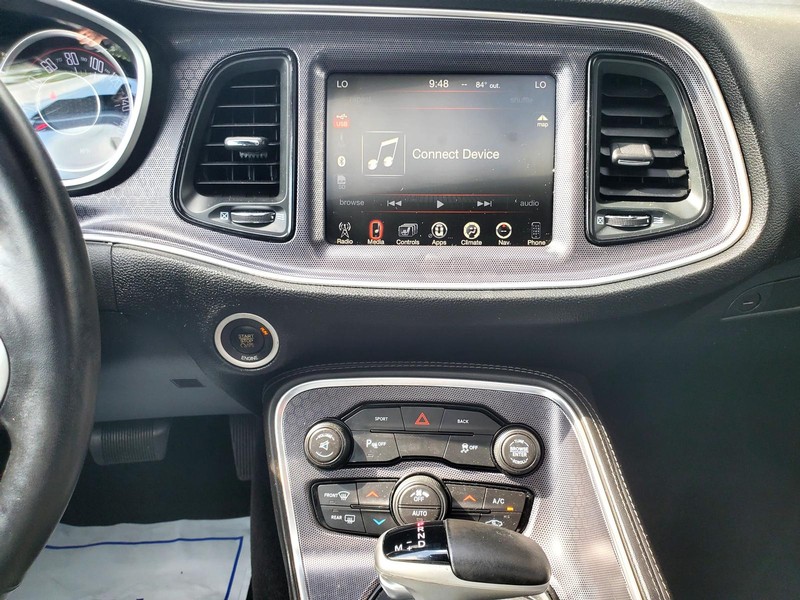Dodge Challenger Vehicle Image 10