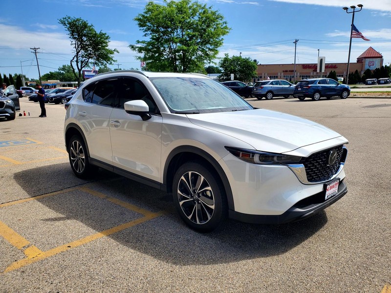 Mazda CX-5 Vehicle Image 03