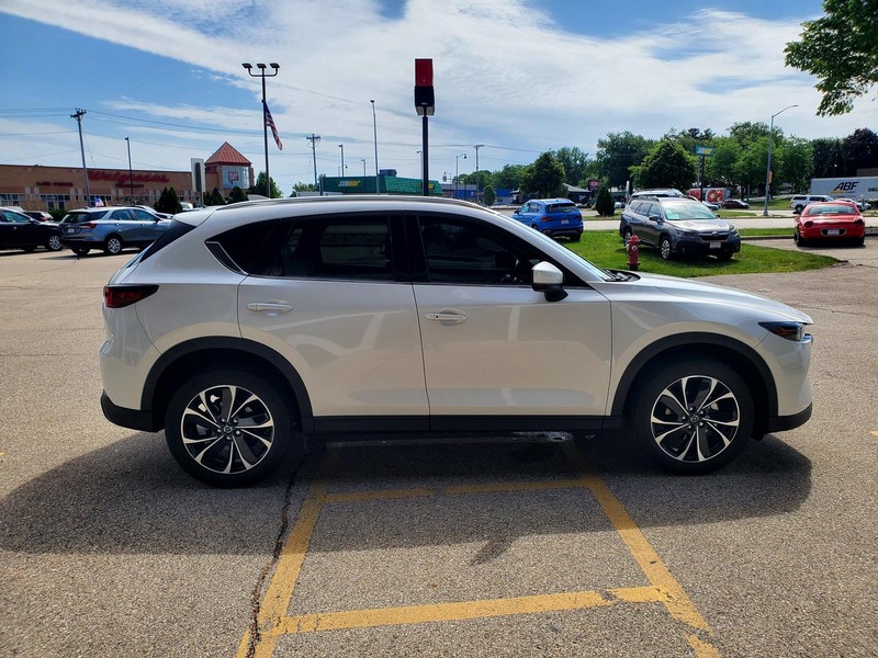 Mazda CX-5 Vehicle Image 04