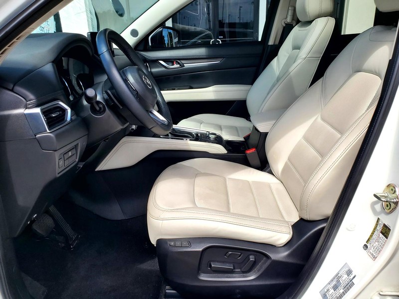 Mazda CX-5 Vehicle Image 11