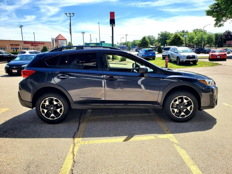 Subaru Crosstrek Vehicle Image 04