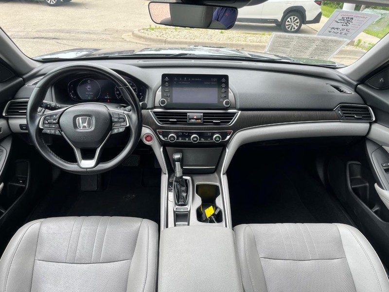 Honda Accord Sedan Vehicle Image 09