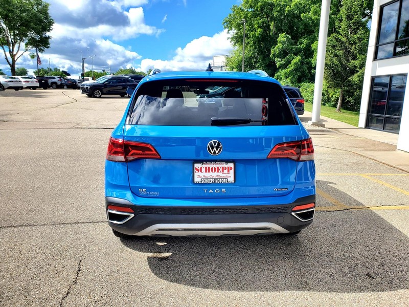 Volkswagen Taos Vehicle Image 06