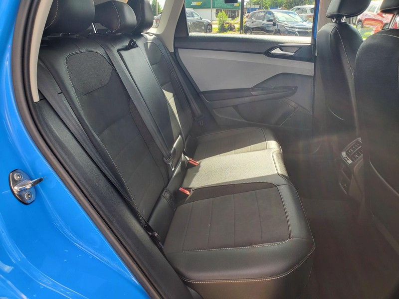 Volkswagen Taos Vehicle Image 13