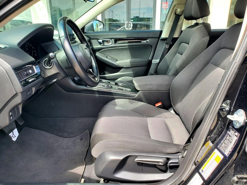 Honda Civic Sedan Vehicle Image 13