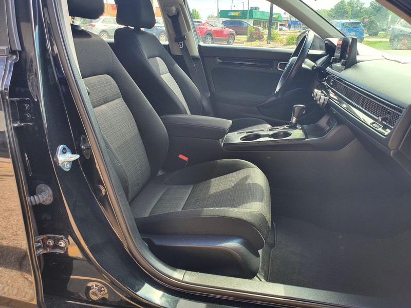 Honda Civic Sedan Vehicle Image 14