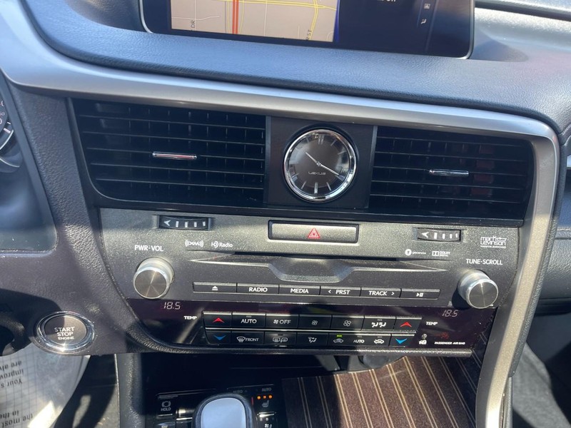 Lexus RX Vehicle Image 34