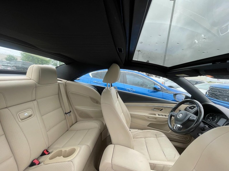 Volkswagen EOS Vehicle Image 03