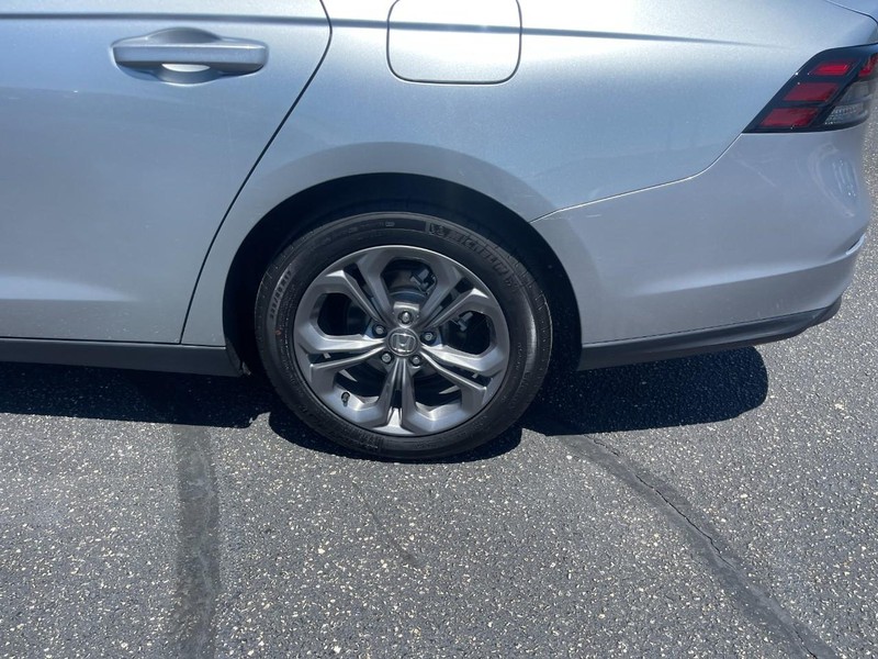 Honda Accord Sedan Vehicle Image 05