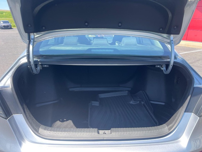 Honda Accord Sedan Vehicle Image 16
