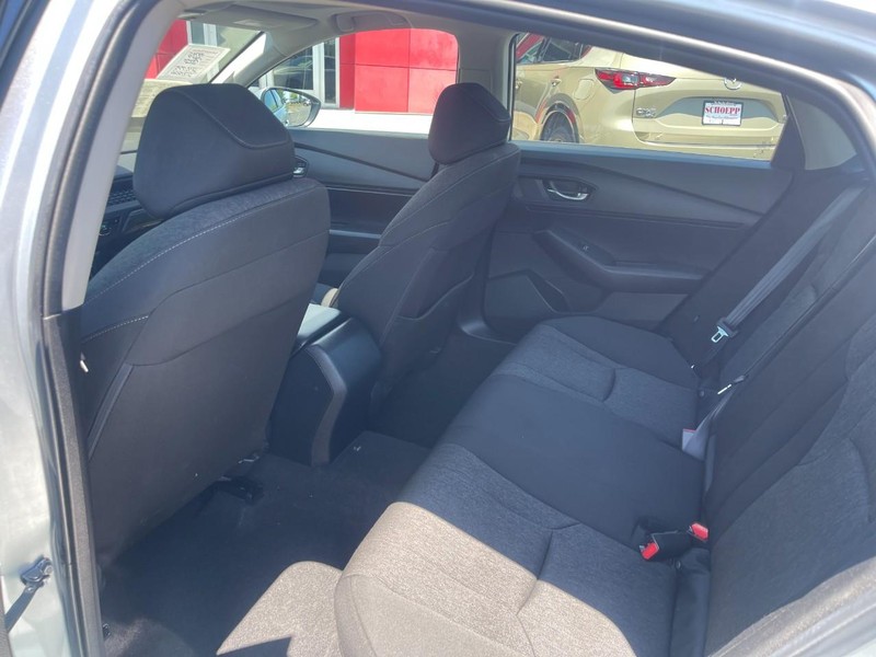 Honda Accord Sedan Vehicle Image 17