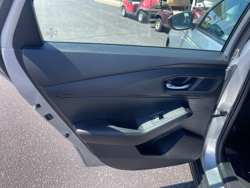 Honda Accord Sedan Vehicle Image 18