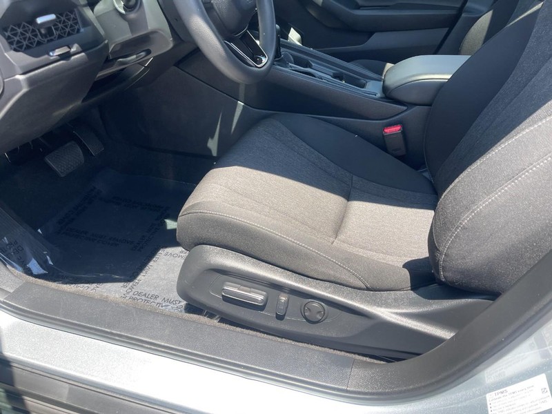 Honda Accord Sedan Vehicle Image 20