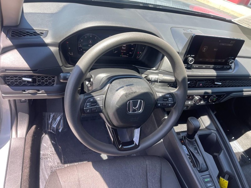 Honda Accord Sedan Vehicle Image 22
