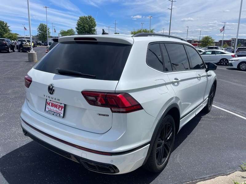 Volkswagen Tiguan Vehicle Image 03
