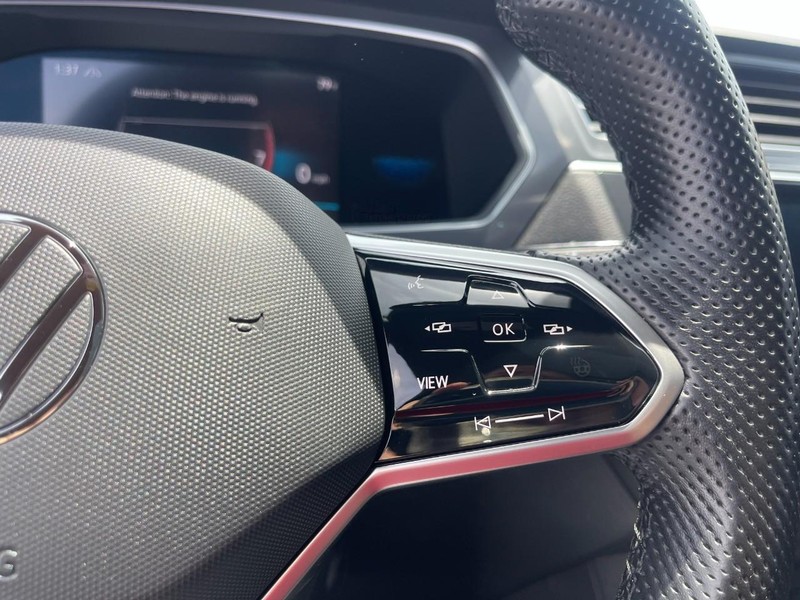 Volkswagen Tiguan Vehicle Image 25