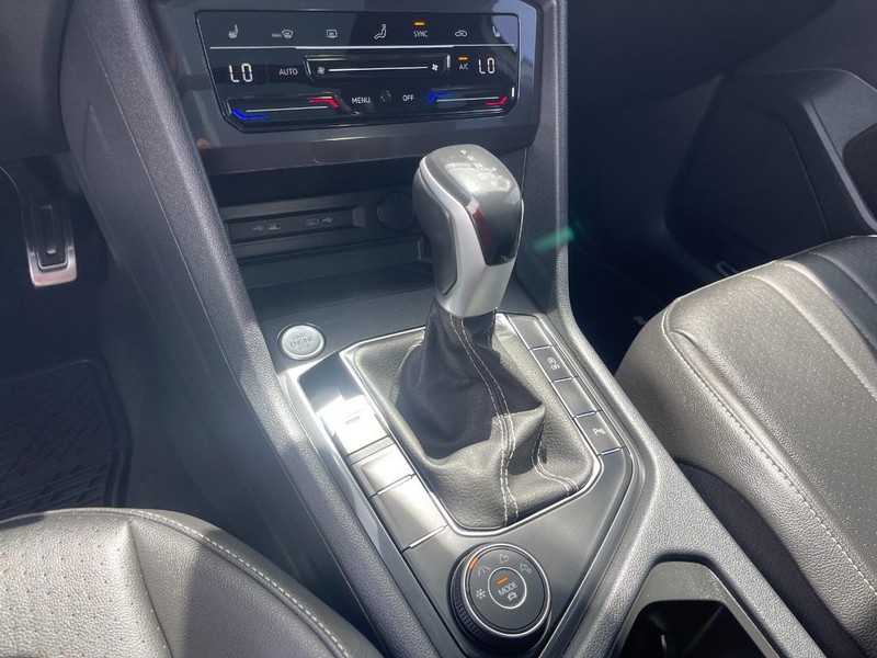 Volkswagen Tiguan Vehicle Image 27
