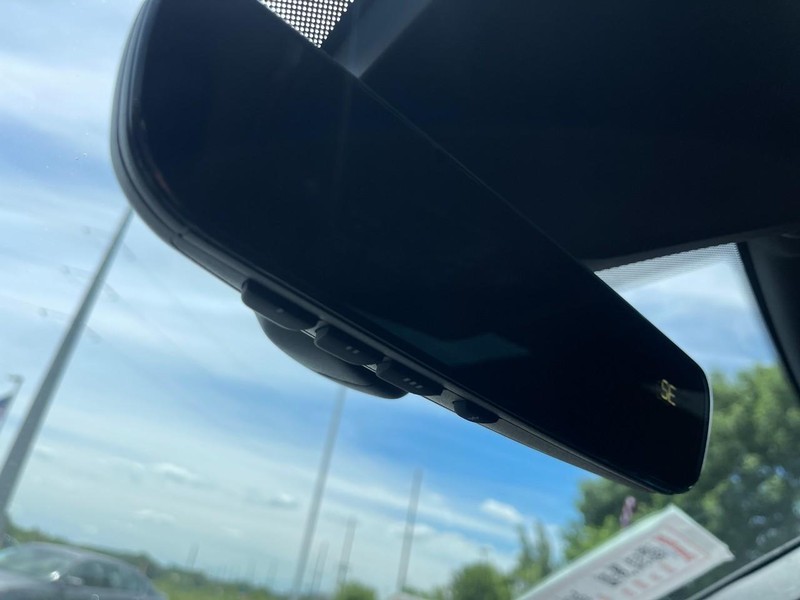 Volkswagen Tiguan Vehicle Image 31