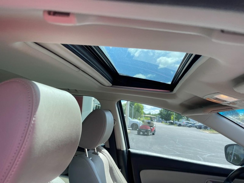Mazda CX-9 Vehicle Image 03