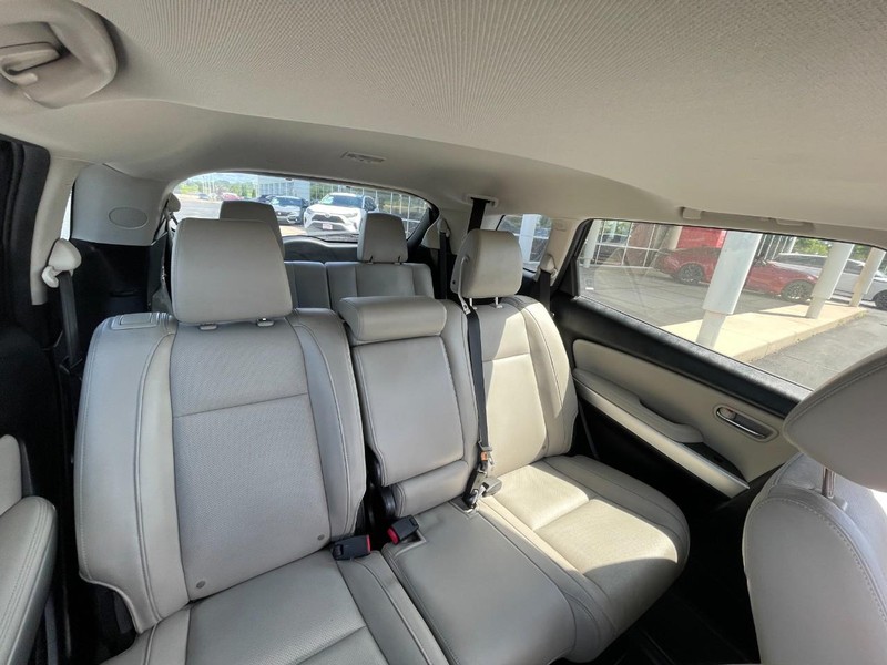 Mazda CX-9 Vehicle Image 06
