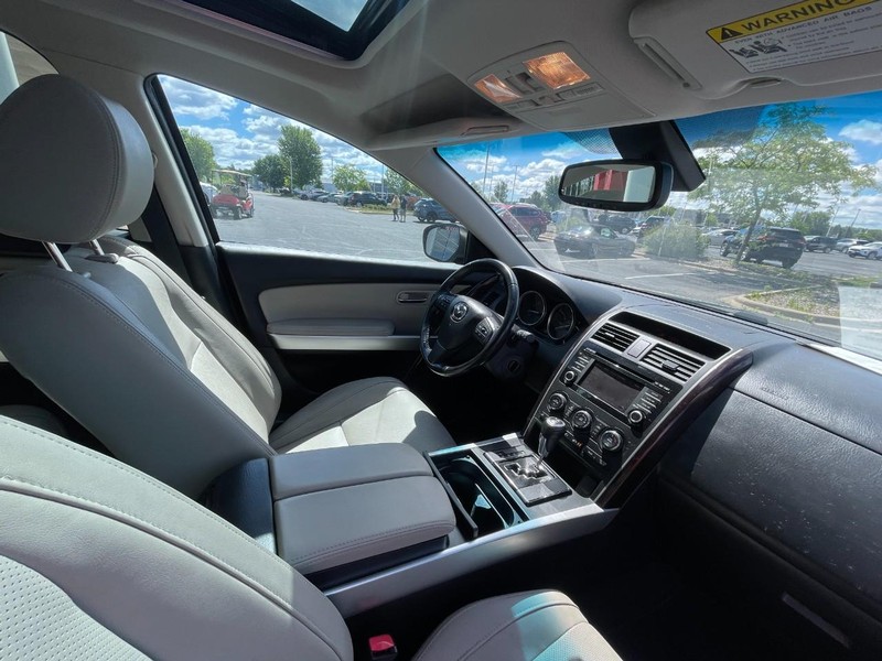Mazda CX-9 Vehicle Image 07