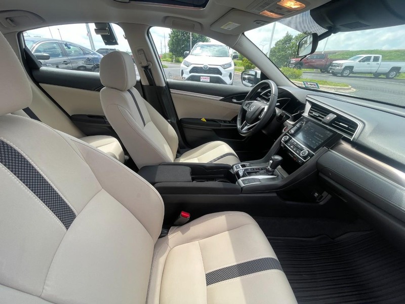 Honda Civic Sedan Vehicle Image 08