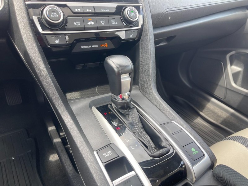 Honda Civic Sedan Vehicle Image 22