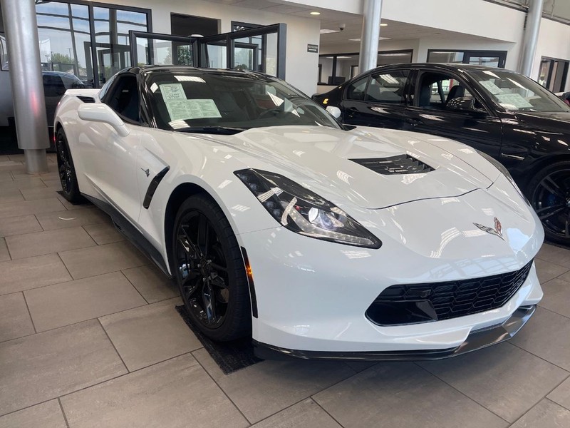 Chevrolet Corvette Vehicle Image 02