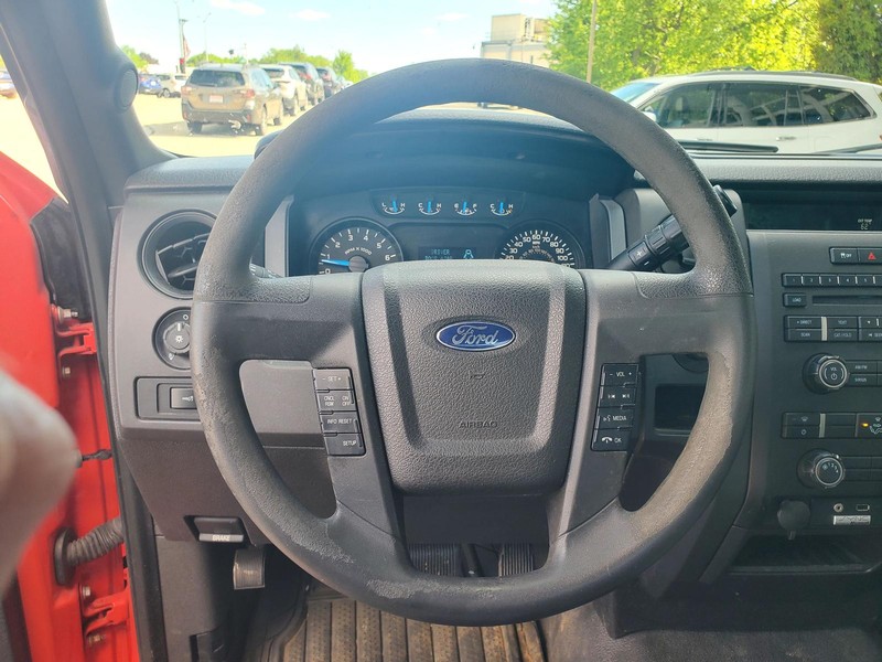 Ford F-150 Vehicle Image 10