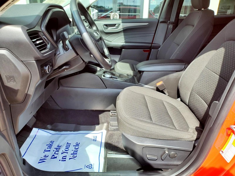 Ford Escape Vehicle Image 11