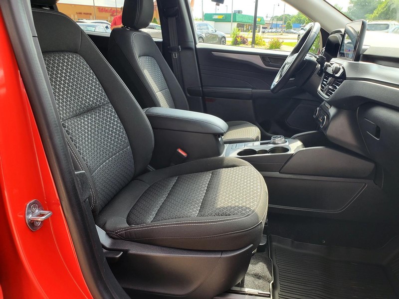 Ford Escape Vehicle Image 12
