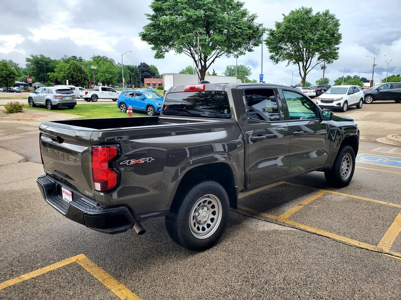 Chevrolet Colorado Vehicle Image 05