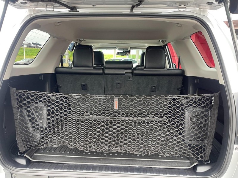 Toyota 4Runner Vehicle Image 15