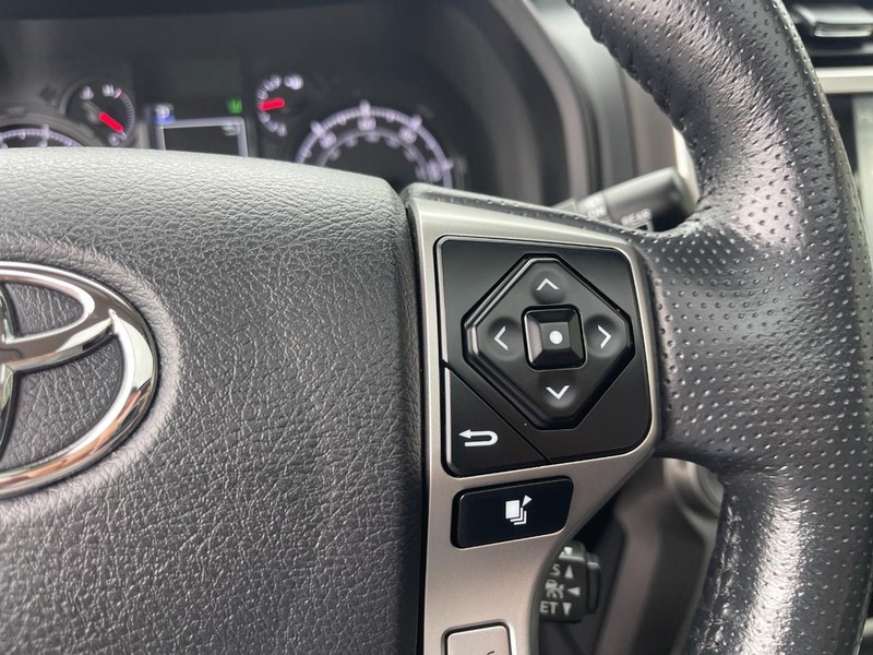 Toyota 4Runner Vehicle Image 27