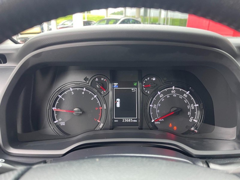 Toyota 4Runner Vehicle Image 28