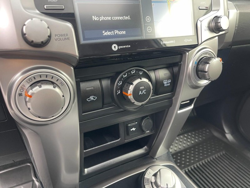 Toyota 4Runner Vehicle Image 35