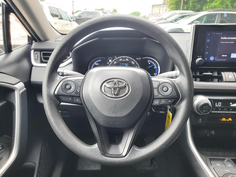 Toyota RAV4 Vehicle Image 09