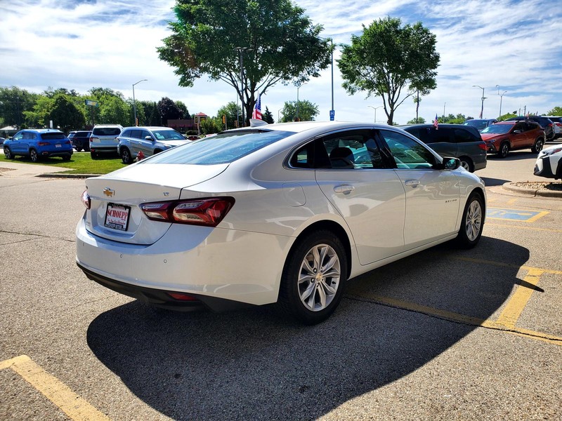 Chevrolet MALIBU LT Vehicle Image 05