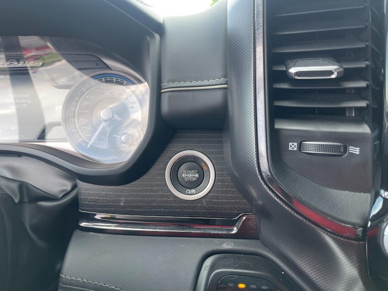 Ram 1500 Vehicle Image 20