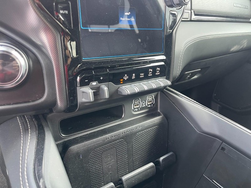 Ram 1500 Vehicle Image 24