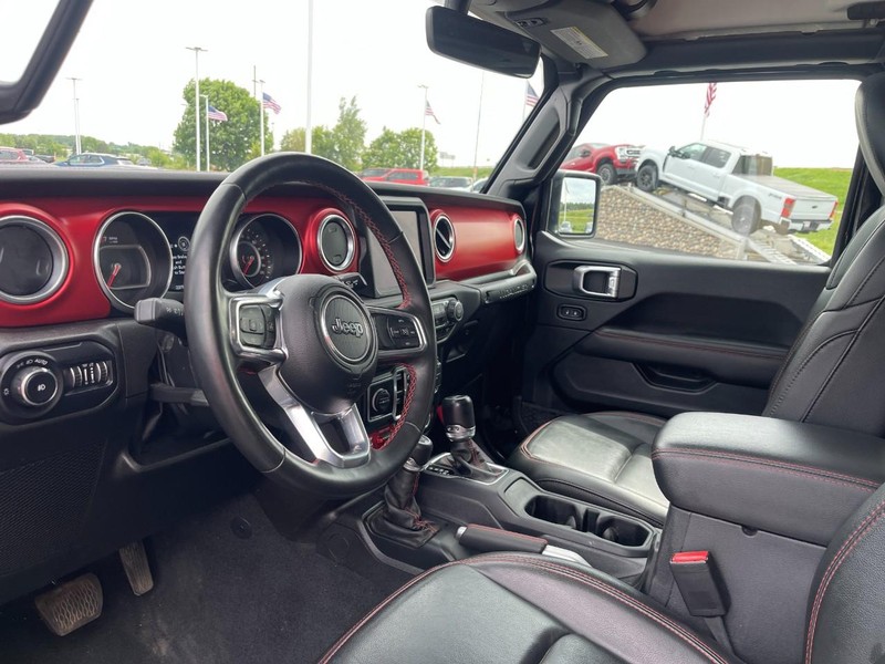 Jeep Wrangler Vehicle Image 02