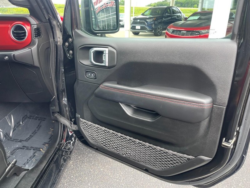 Jeep Wrangler Vehicle Image 09