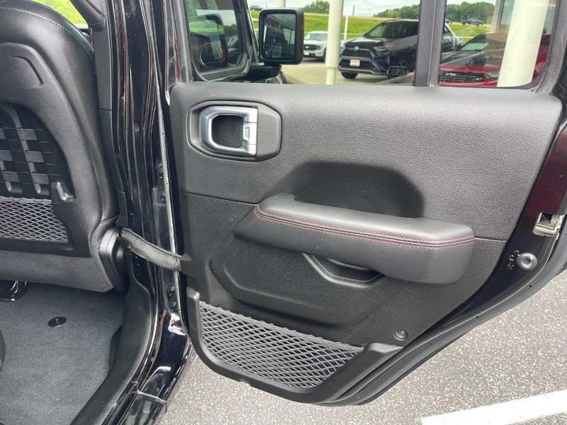 Jeep Wrangler Vehicle Image 12