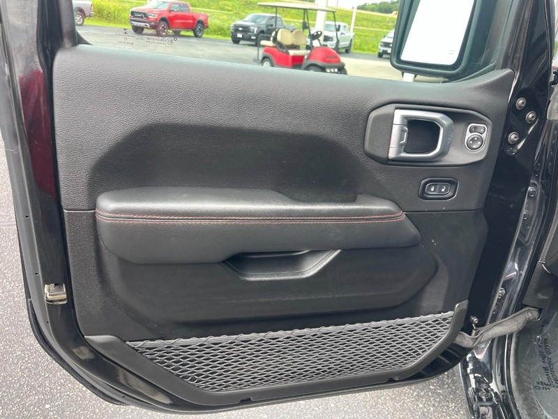 Jeep Wrangler Vehicle Image 16