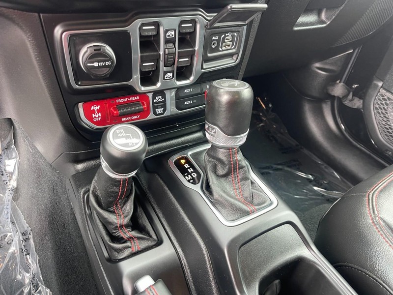 Jeep Wrangler Vehicle Image 22