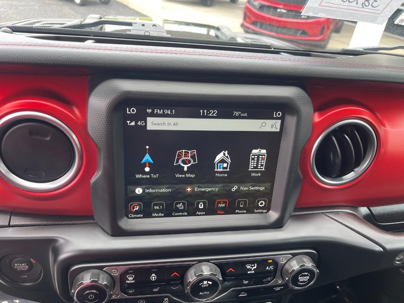 Jeep Wrangler Vehicle Image 24