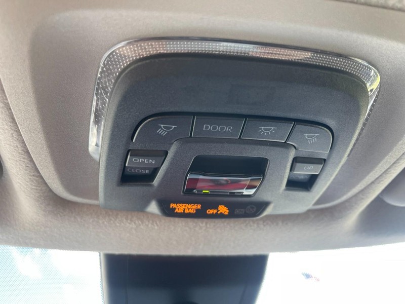 Toyota Corolla Cross Vehicle Image 35