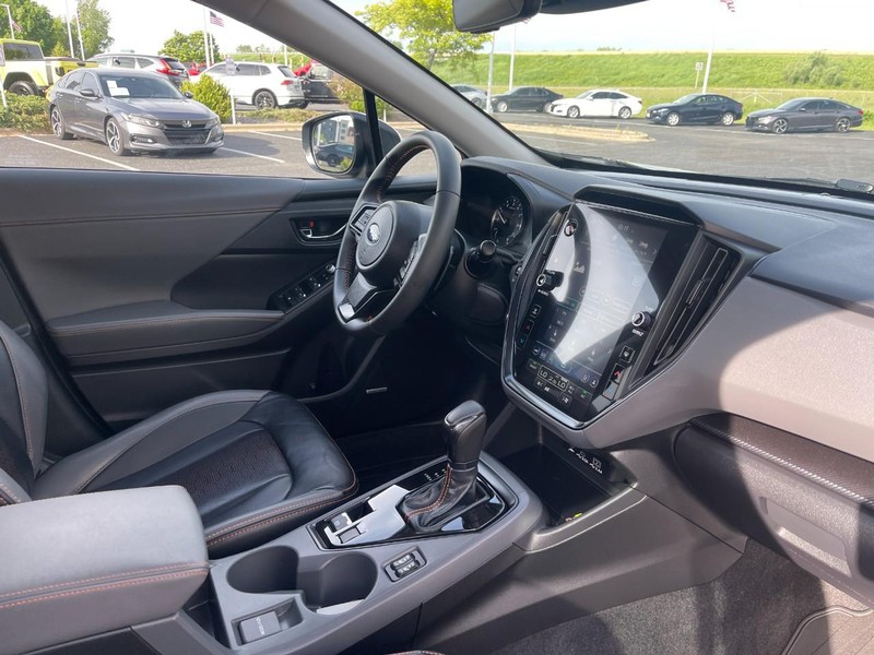 Subaru Crosstrek Vehicle Image 09