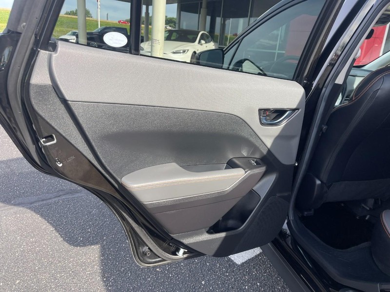 Subaru Crosstrek Vehicle Image 19